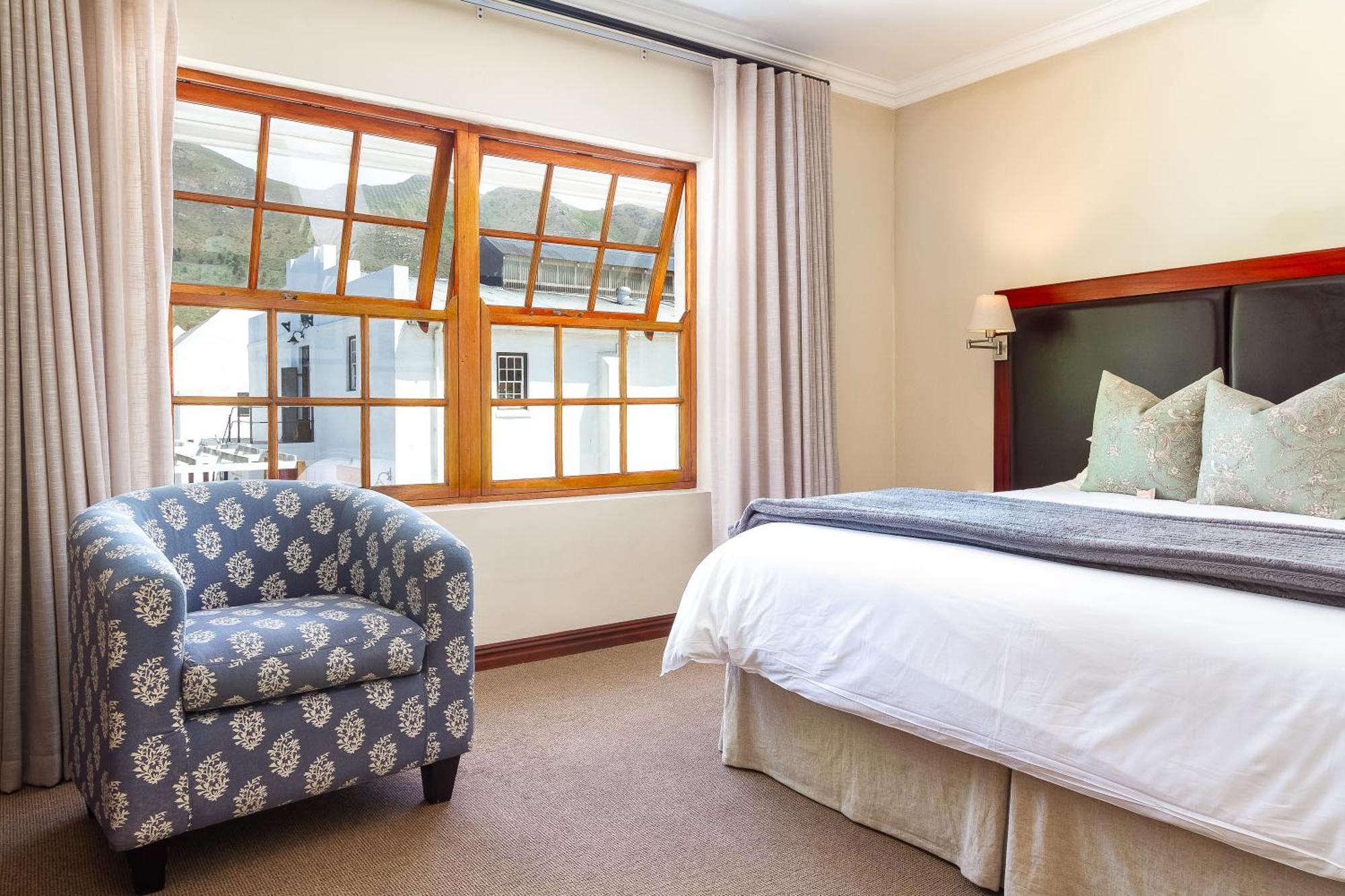 Noordhoek Village Hotel Bagian luar foto