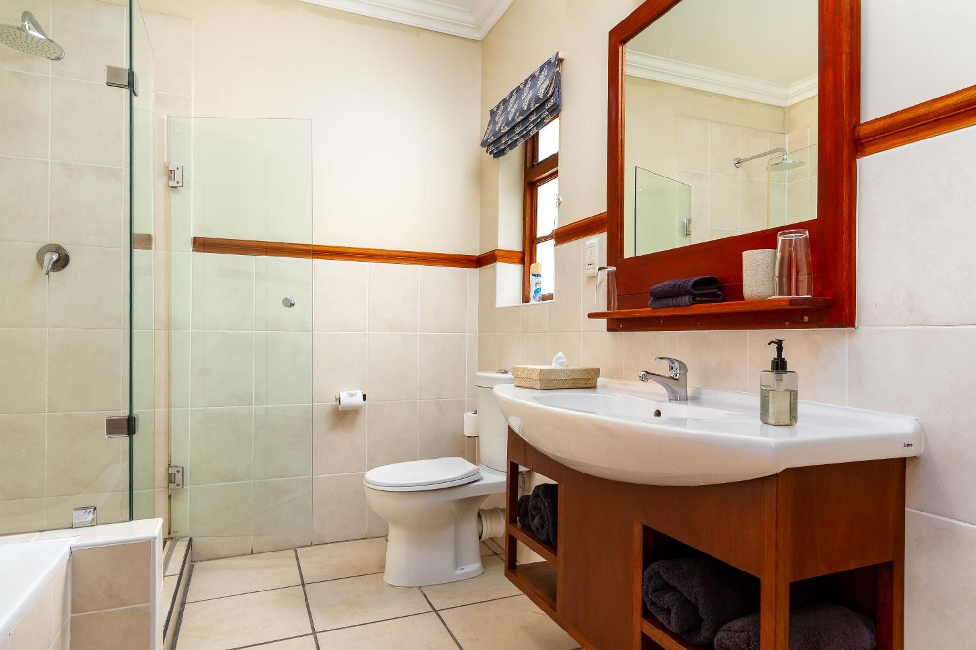 Noordhoek Village Hotel Bagian luar foto